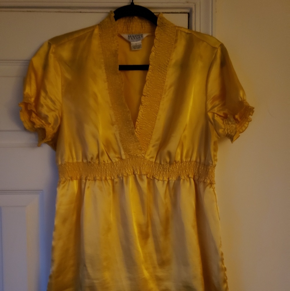 Yellow blouse